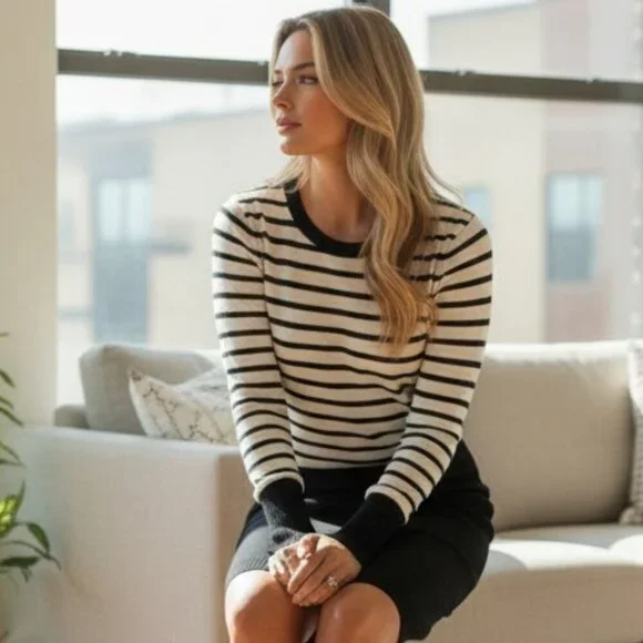 Express Black & White Striped Sweater Dress Size M Long Sleeve Fit & Flare - Picture 2 of 7